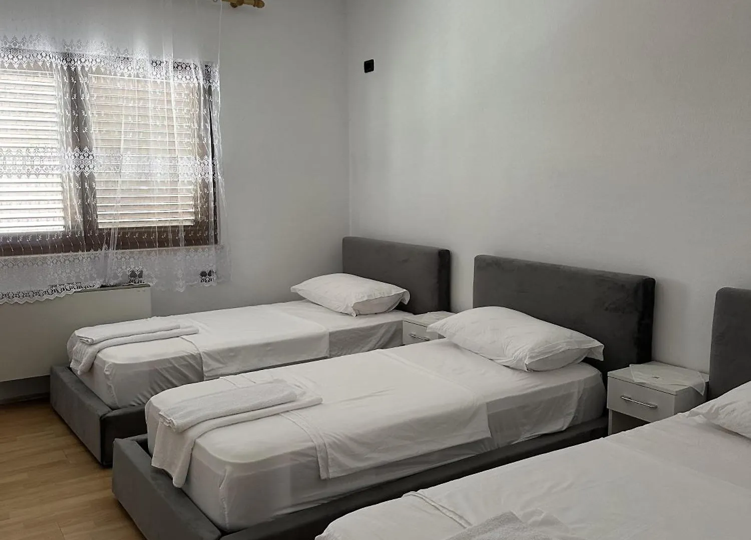 Kristi'S Villa Apartments Τίρανα Αλβανία